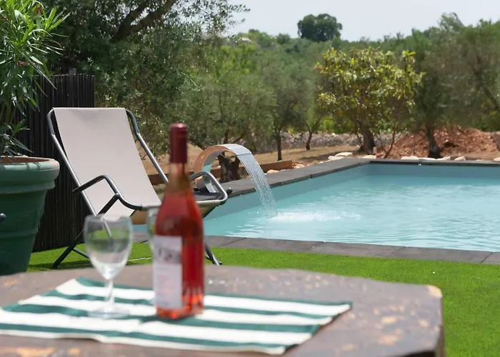 Lamia Papo With Exclusive Pool *